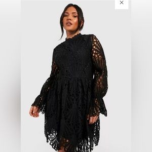 NWT Boohoo Plus Lace Skater Dress crochet pink